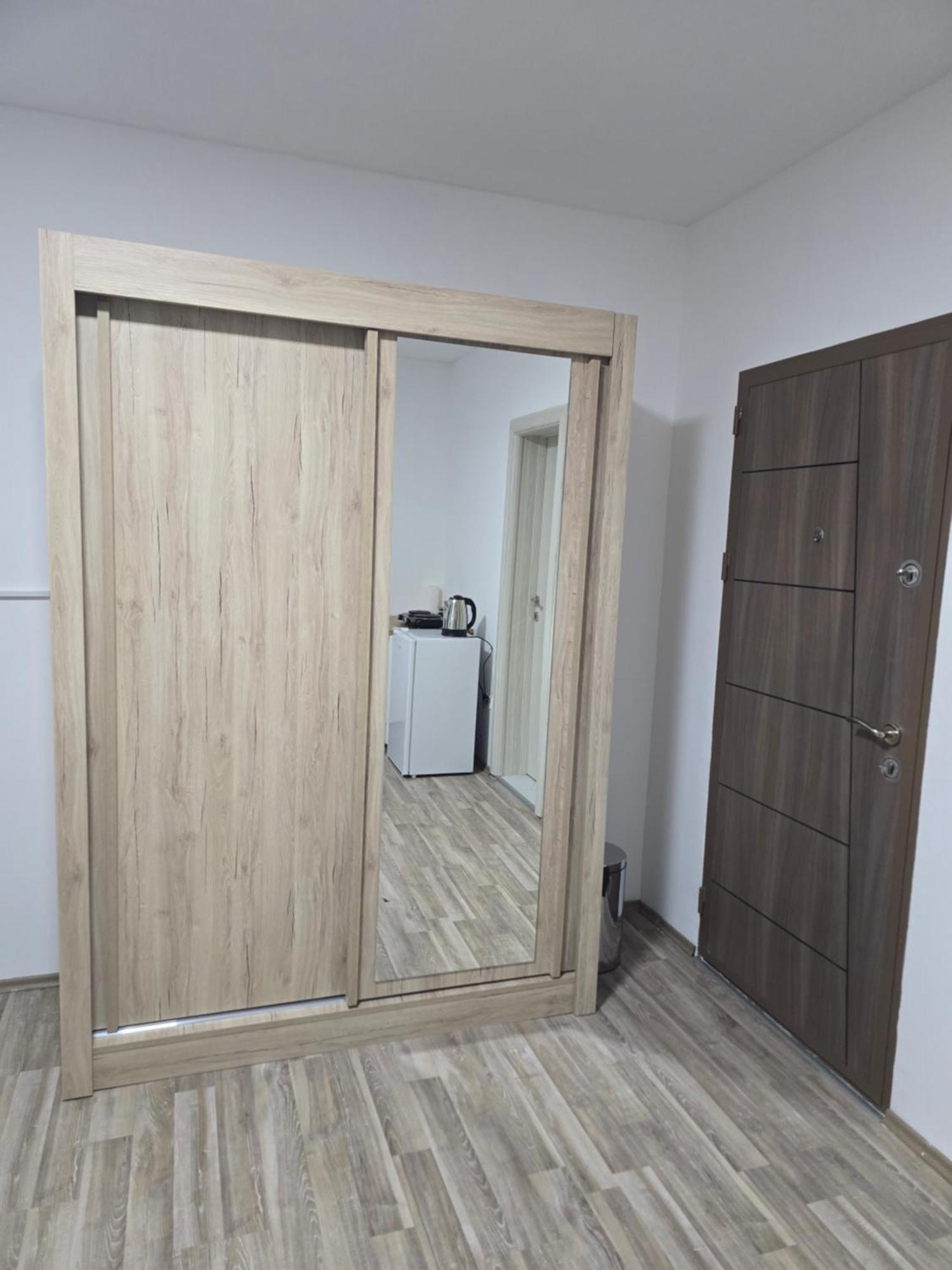 Apartman Tolosi ポドゴリツァ エクステリア 写真