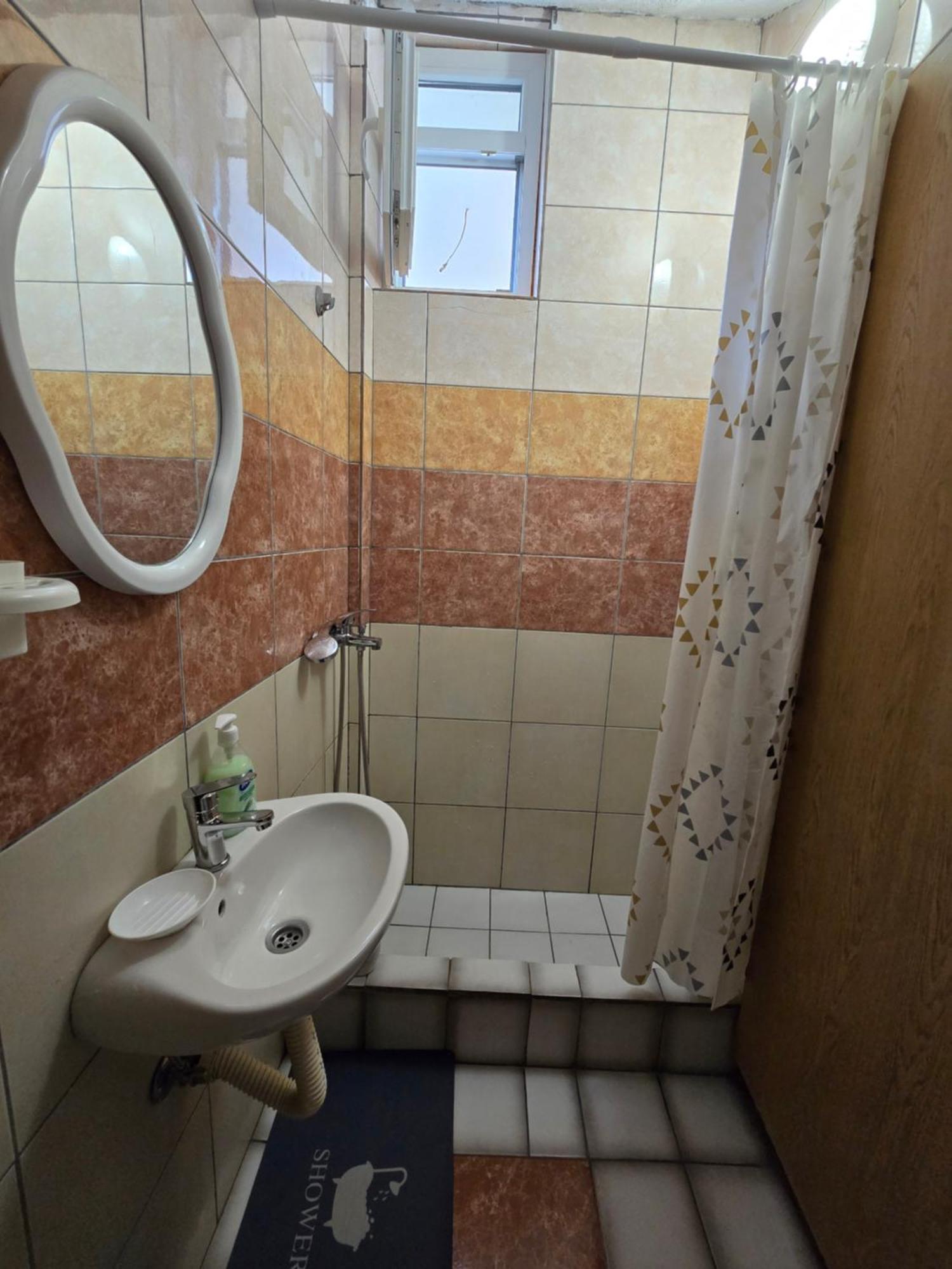 Apartman Tolosi ポドゴリツァ エクステリア 写真